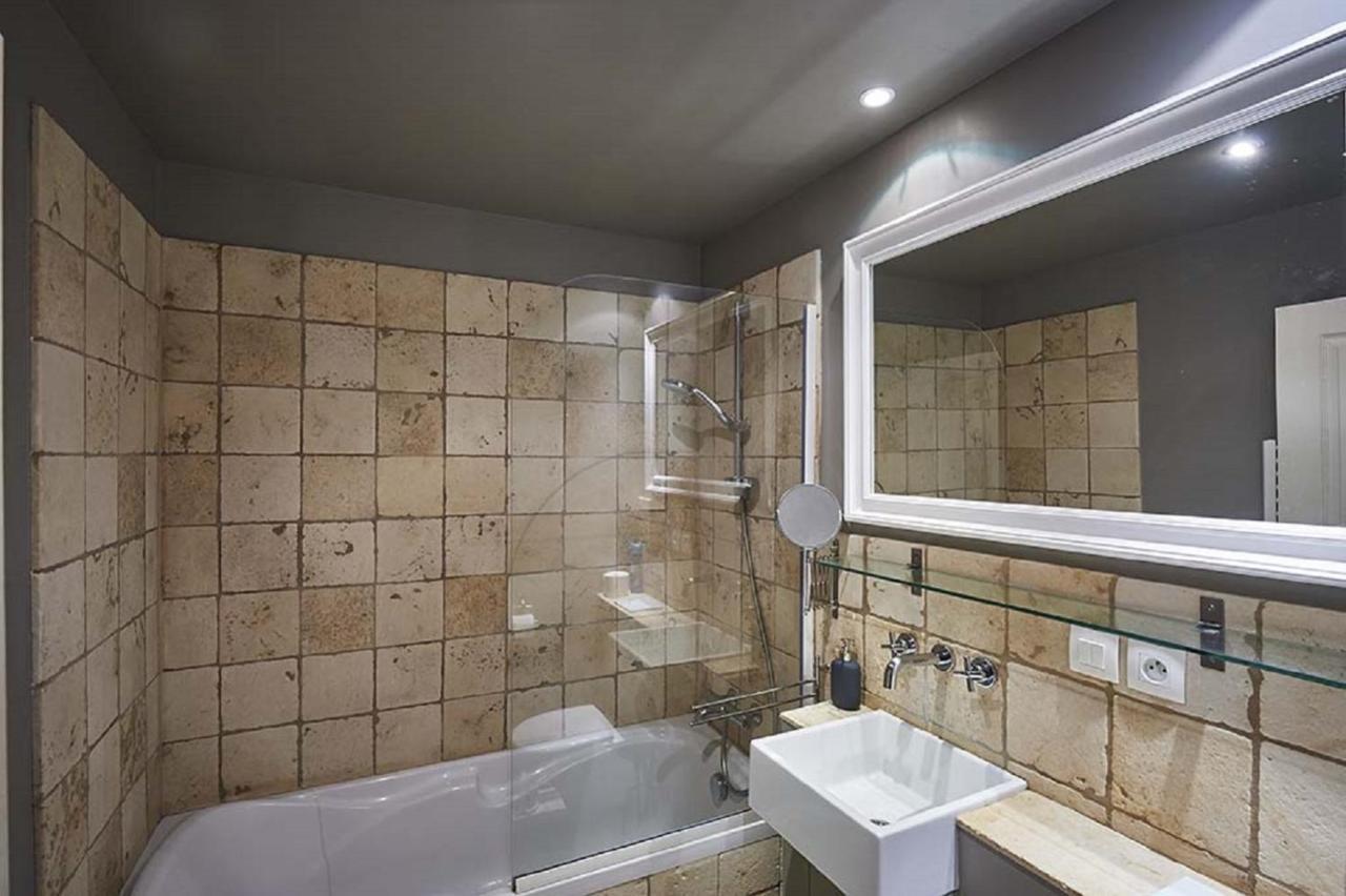 Gite Le Logis - Manoir Le Plessix Madeuc Corseul Exterior foto